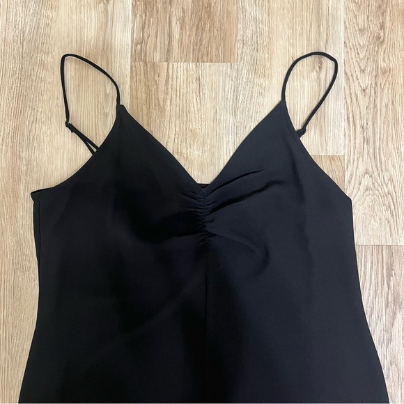 H&M DRESS - Picture 2 of 4